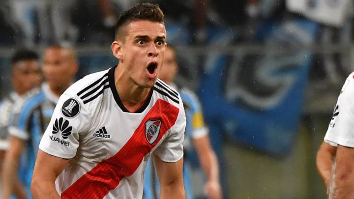 Rafael Santos Borré va tras los pasos de los goleadores colombianos que pasaron por River Plate y está cerca de ser el segundo en ganar la Libertadores.