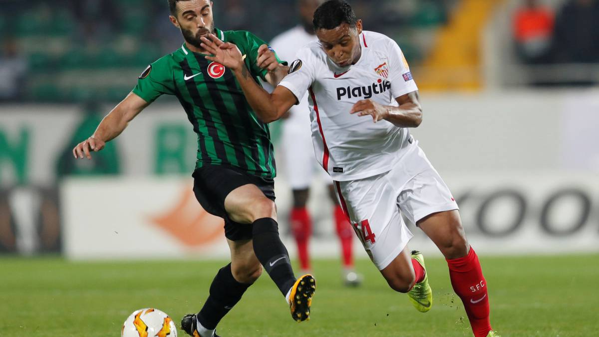 El delantero Luis Fernando Muriel anotó un gol en la victoria de su equipo Sevilla contra Akhisar de Turquía, por la fecha 4 de la Europa League.