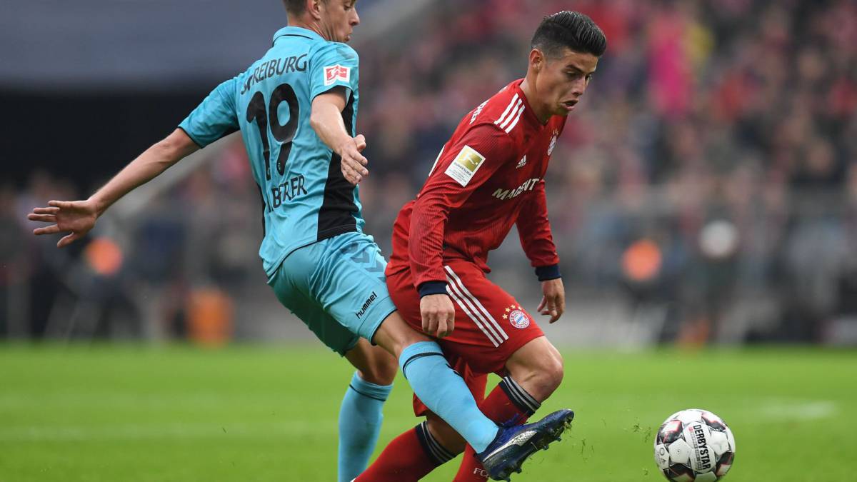 Según Calciomercato, Juventus sigue al colombiano James Rodríguez debido a la poca continuidad que tiene en Bayern. Su intención es tenerlo en préstamo.
