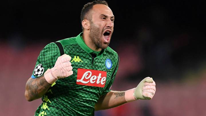 David Ospina celebra un gol de Napoli ante PSG
