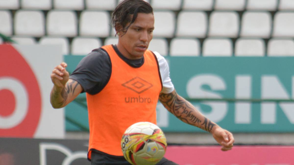 Hubert Bodher dijo que Once Caldas está lejos de poder fichar al ex delantero de Atlético Nacional, Dayro Moreno. Confirmó que seguirá dirigiendo en 2019.
