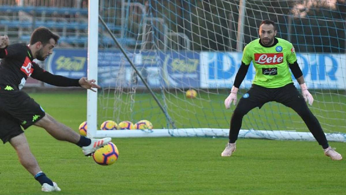 Horarios y TV: cómo y dónde ver Napoli - Estrella Roja