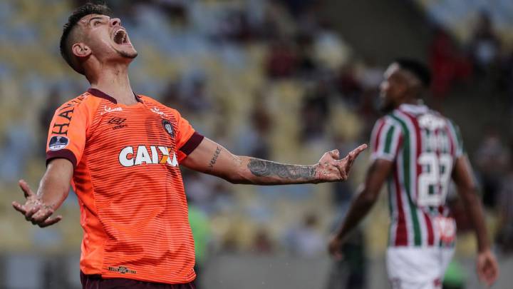 Fluminense recibió a Atlético Paranaense en el estadio Maracaná en el juego de vuelta de la semifinal de la Copa Sudamericana entre los equipos brasileños