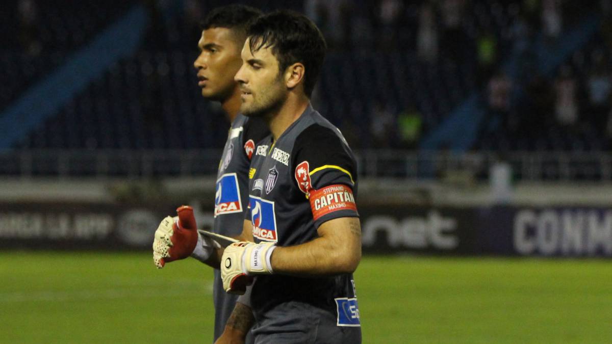Sebastián Viera, arquero de Junior