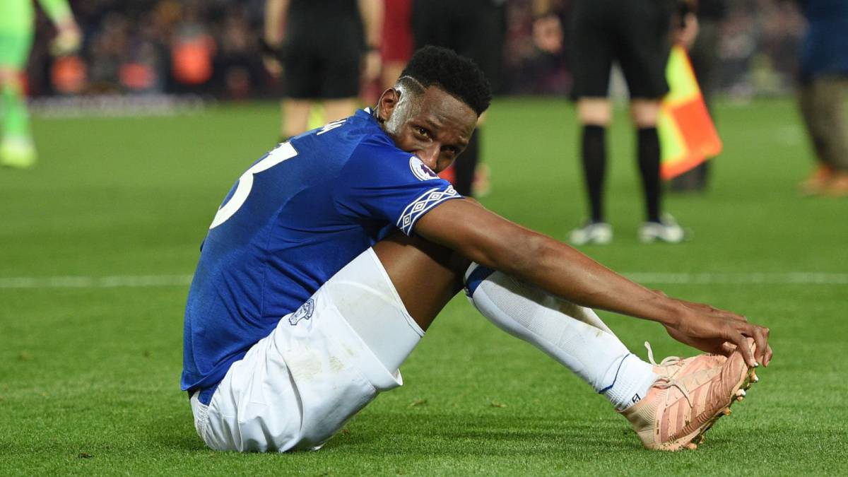 Yerry Mina en el partido contra Liverpool