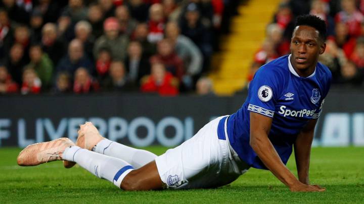 El colombiano se destaca en el Everton y los medios catalanes lo recalcan
