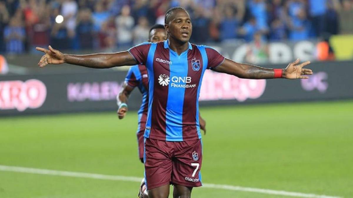 Hugo Rodallega desmintió que llegará al Deportivo Cali por un acuerdo salarial con los directivos del equipo azucarero. "Mi cláusula es alta para Colombia"