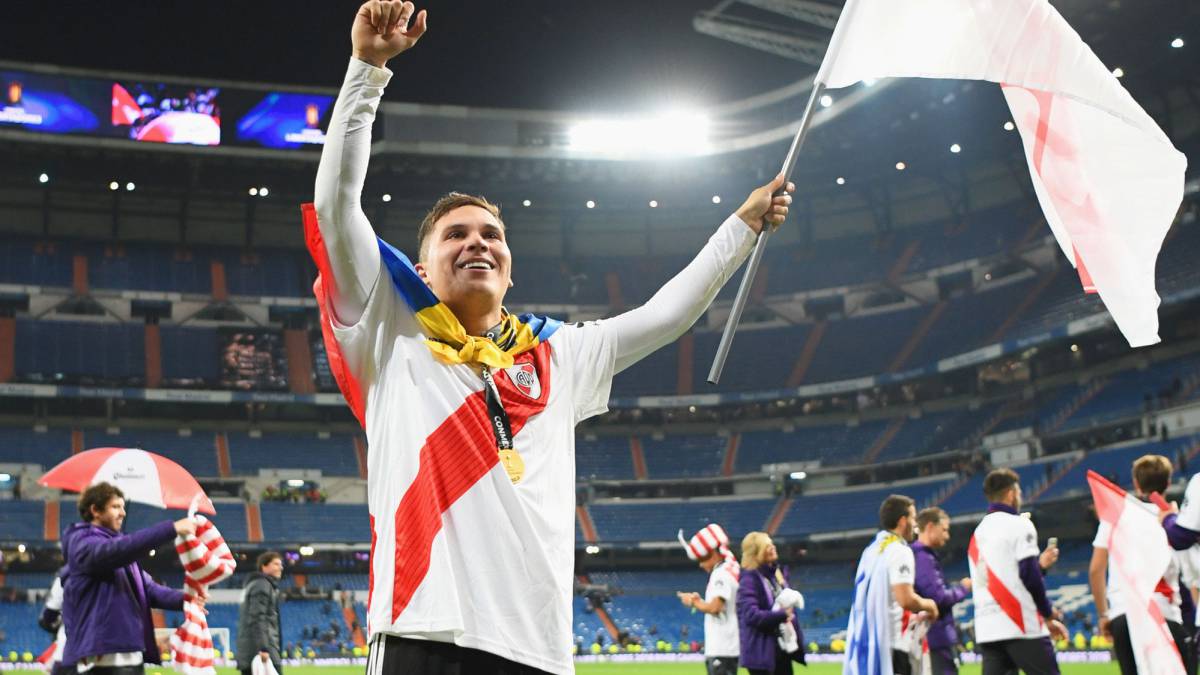 Juan Fernando Quintero festeja el título de la Libertadores