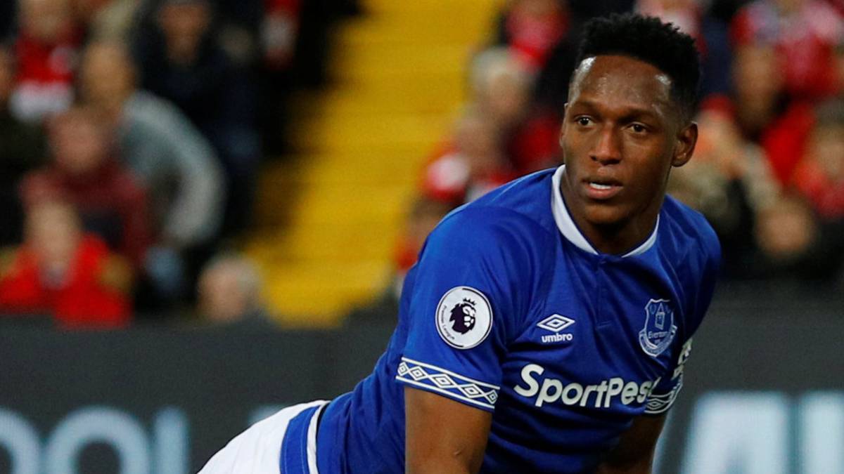 Para el partido entre Everton y Manchester City, Zouma podría ser titular por Mina o Keane