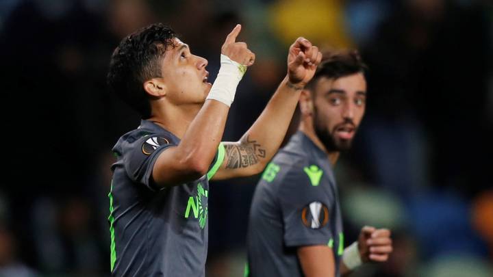 Montero marca con el Sporting de Lisboa y se va lesionado