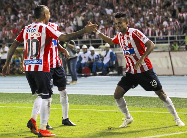 Jarlan, Díaz y Teófilo, marcaron 21 goles de los 41 que marcó el equipo antes de la segunda final