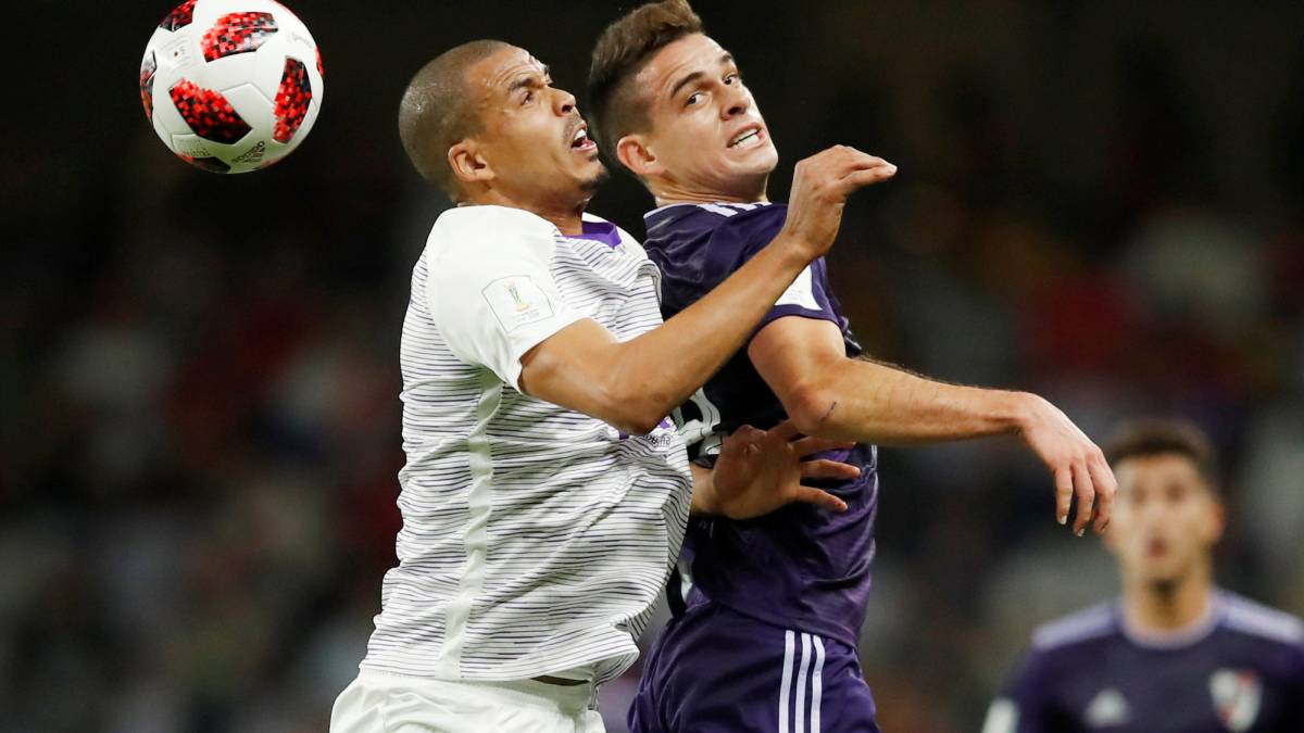 Rafael Santos Borré en el partido ante Al Ain en Mundial de Clubes.
