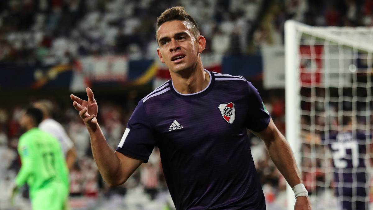 Rafael Santos Borré confirmó su continuidad en River Plate para 2019