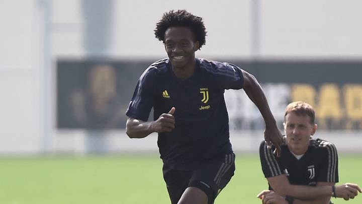 Juventus confirma que Juan Guillermo Cuadrado por ahora no será operado de su lesión de rodilla