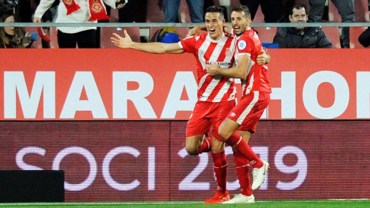 El defensor colombiano Bernardo Espinosa del Girona de España fue escogido en el once ideal de sudamericanos en Europa después de la jornada