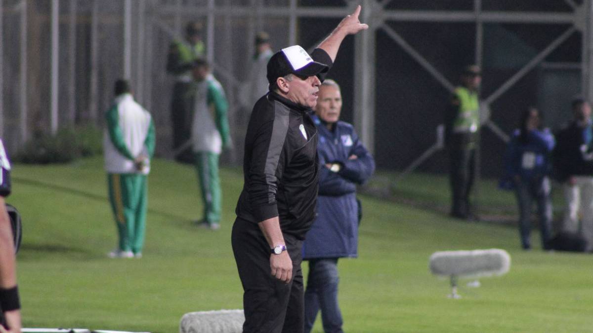 Luis Fernando Suárez, nuevo técnico del Junior de Barranquilla, llegó a la ciudad para asumir su nuevo cargo y repetir el título de la Liga Águila
