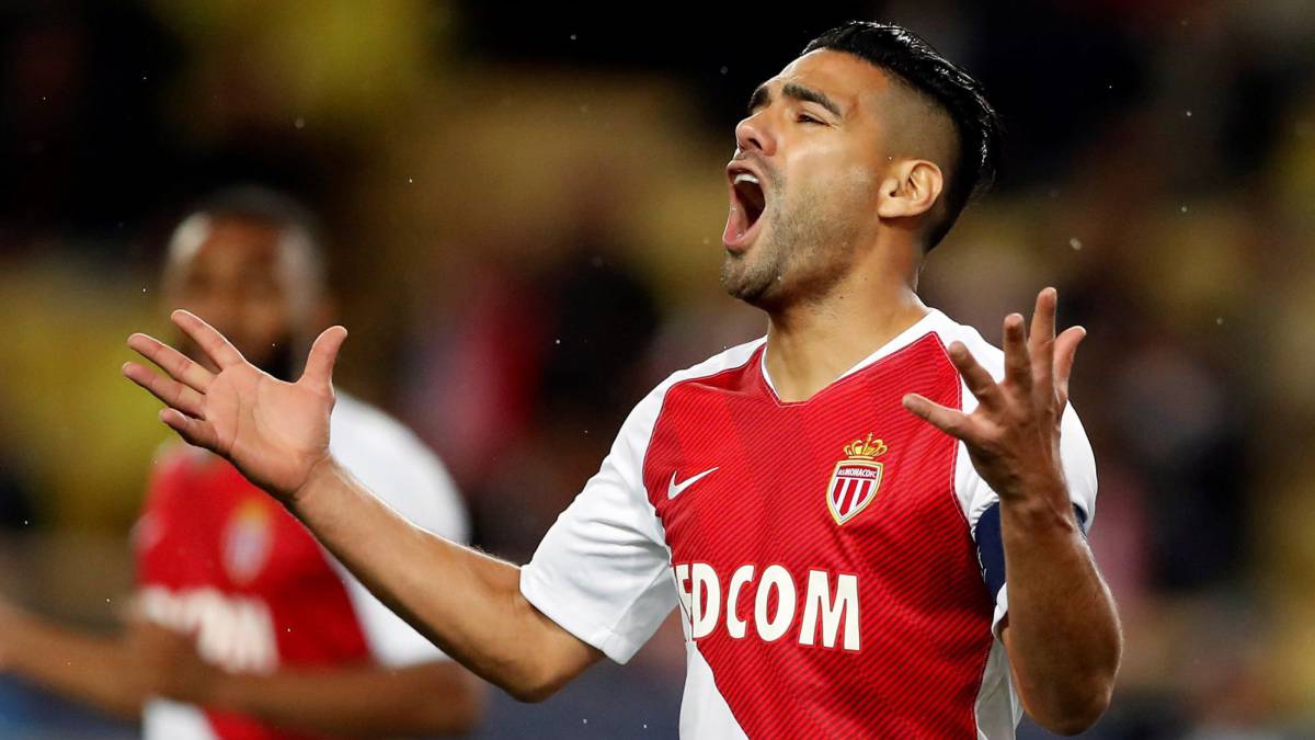 Falcao, pretendido por clubes de Turquía e Inglaterra