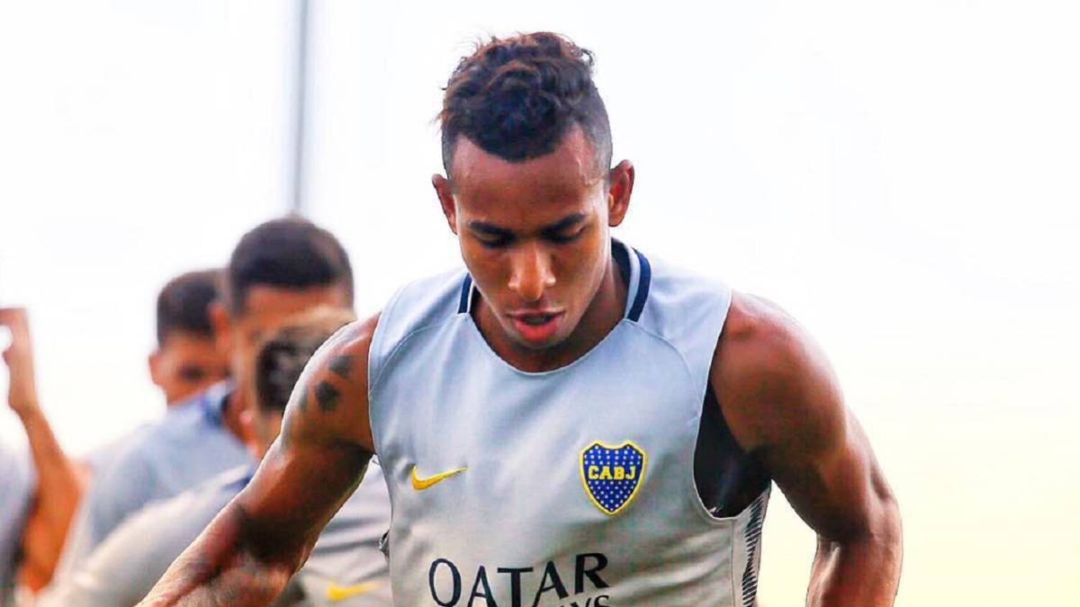 Sebastian Villa se unió a la concentración de Boca Juniors que ahora es dirigido por el técnico Gustavo Alfaro