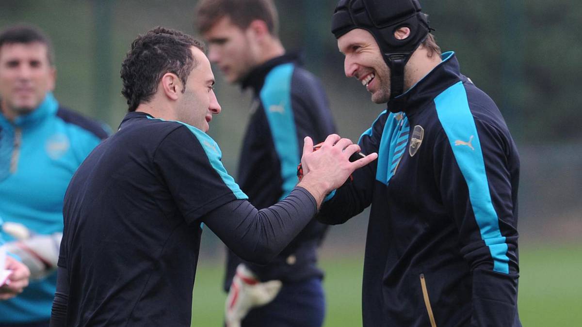 David Ospina y Petr Cech