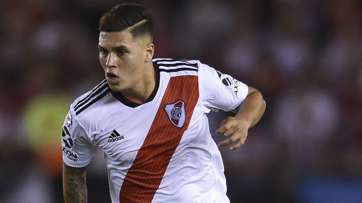 Juan Fernando Quintero deberá asumir el liderazgo ofensivo de River Plate en la cancha
