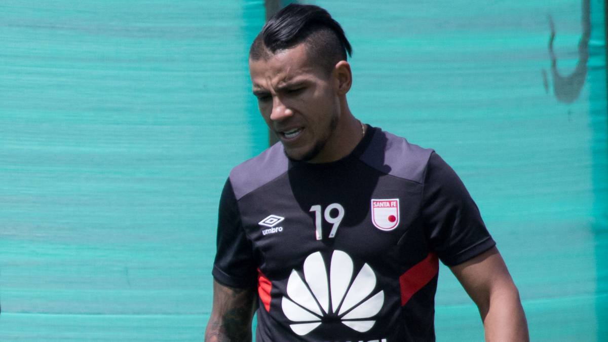 Wilson Morelo en un entrenamiento de Independiente Santa Fe