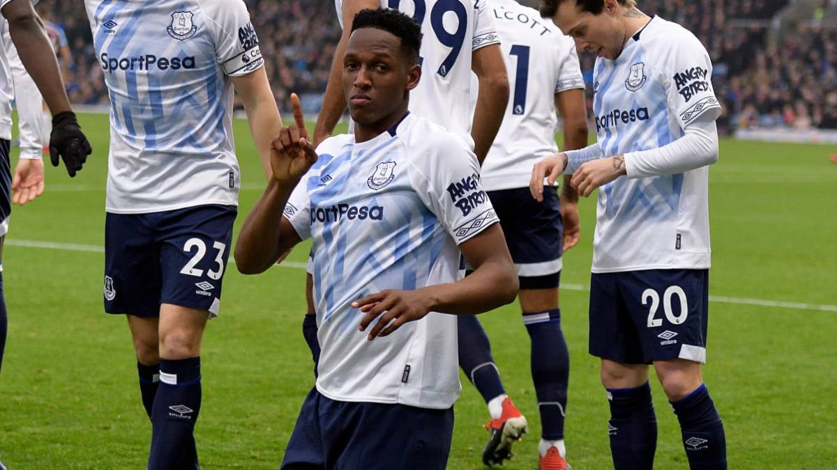 La prensa catalana destaca que Yerry Mina es el único de los jugadores del Barcelona que fueron al Everton y no ha logrado continuidad