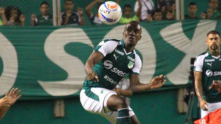Kevin Balanta, quien está cerca de llegar al Tijuana, durante un partido con Deportivo Cali