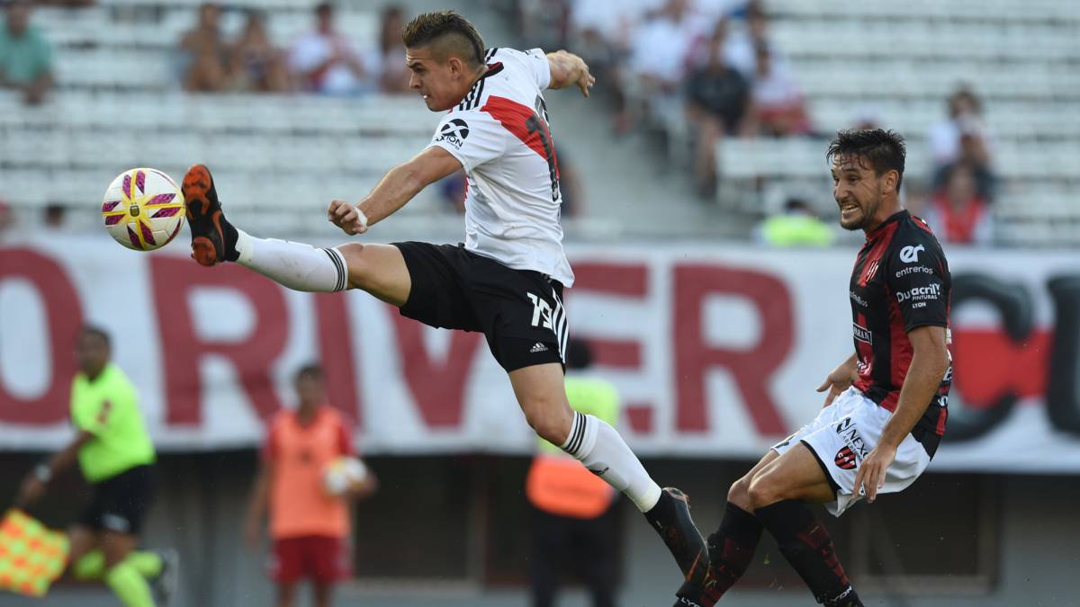Rafael Santos Borré, delantero de River Plate está cerca de entrar al top 3 de goleadores históricos colombianos en River