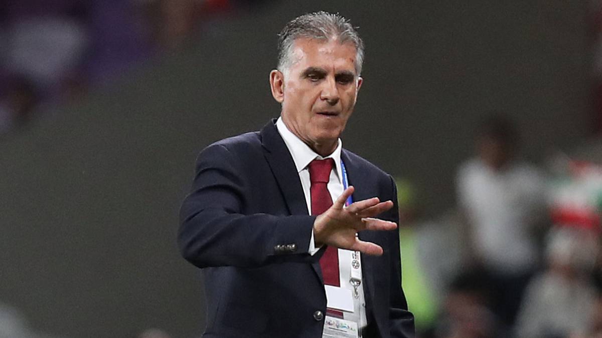 Carlos Queiroz dirigiendo a la selección de Irán en la Copa de Asía. El técnico llegaría a la Selección Colombia