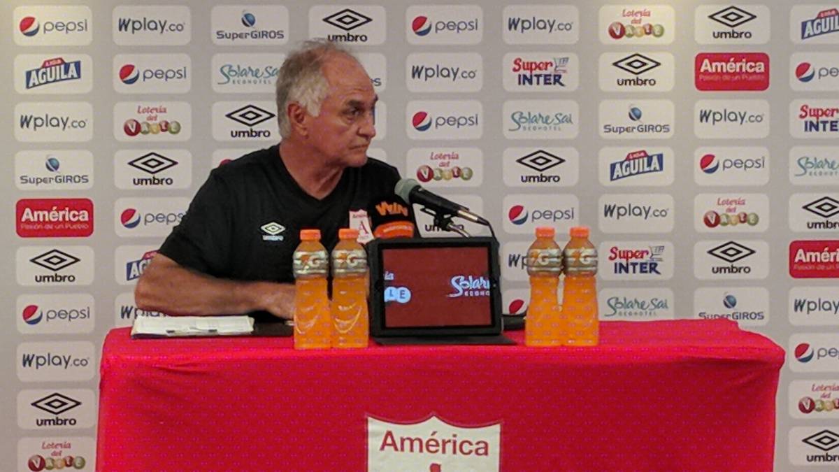 Fernando 'Pecoso' Castro en rueda de prensa tras el partido entre América y Junior que terminó 1-0 por la Liga Águila