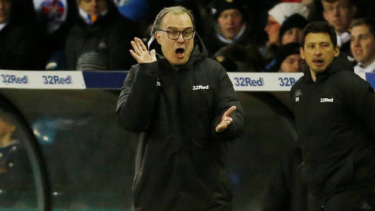 Marcelo Bielsa en el partido de Leeds contra Norwich