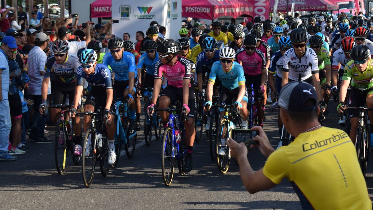 Los ciclistas colombianos se preparan para el inicio de la primera etapa del Tour Colombia 2019, que arrancará en el edificio EPM de Medellín este martes 12 de febrero desde las 11:30 a.m.