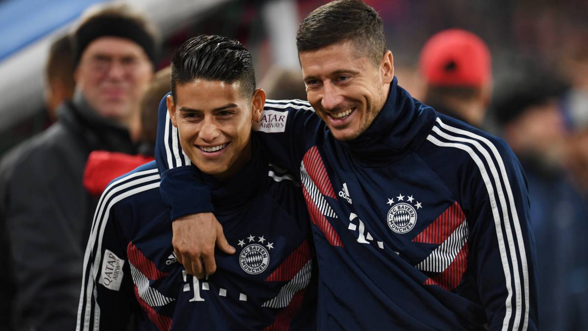 James y Lewandowski en el Bayern