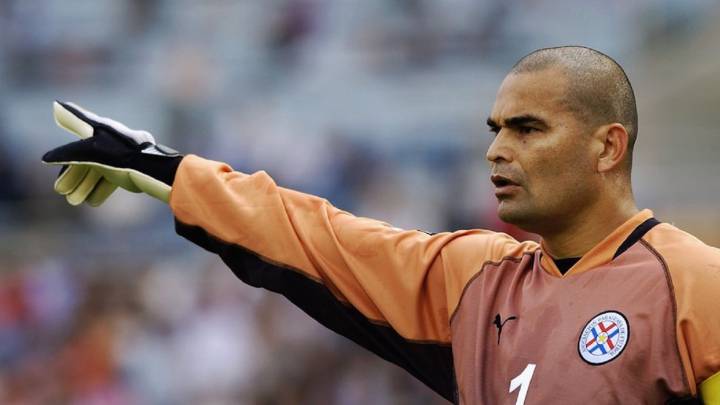José Luis Chilavert, quien envió una indirecta en Twitter tras la salida de Juan Carlos Osorio de Paraguay, durante un partido con su Selección el Mundial 2002.