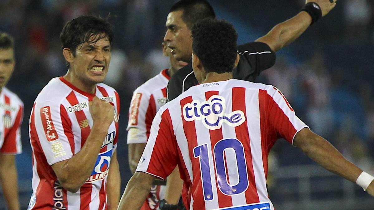 Matías Fernández celebrando su gol en su debut con Junior en el empate 1-1 ante Rionegro Águilas por Liga Águila.