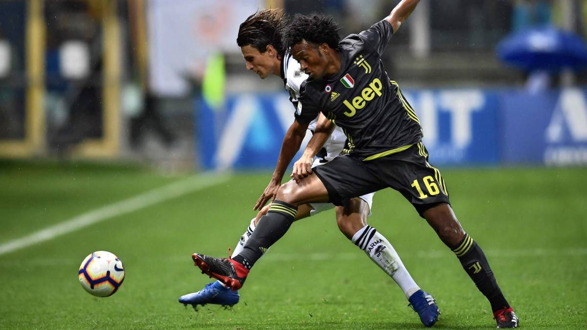 Juan Guillermo Cuadrado ante el Parma en Serie A