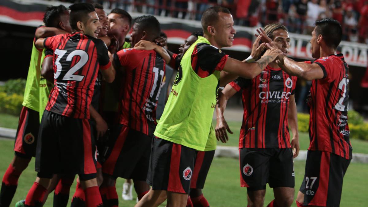 Cúcuta Deportivo festeja su triunfo ante Bucaramanga por la Liga Águila
