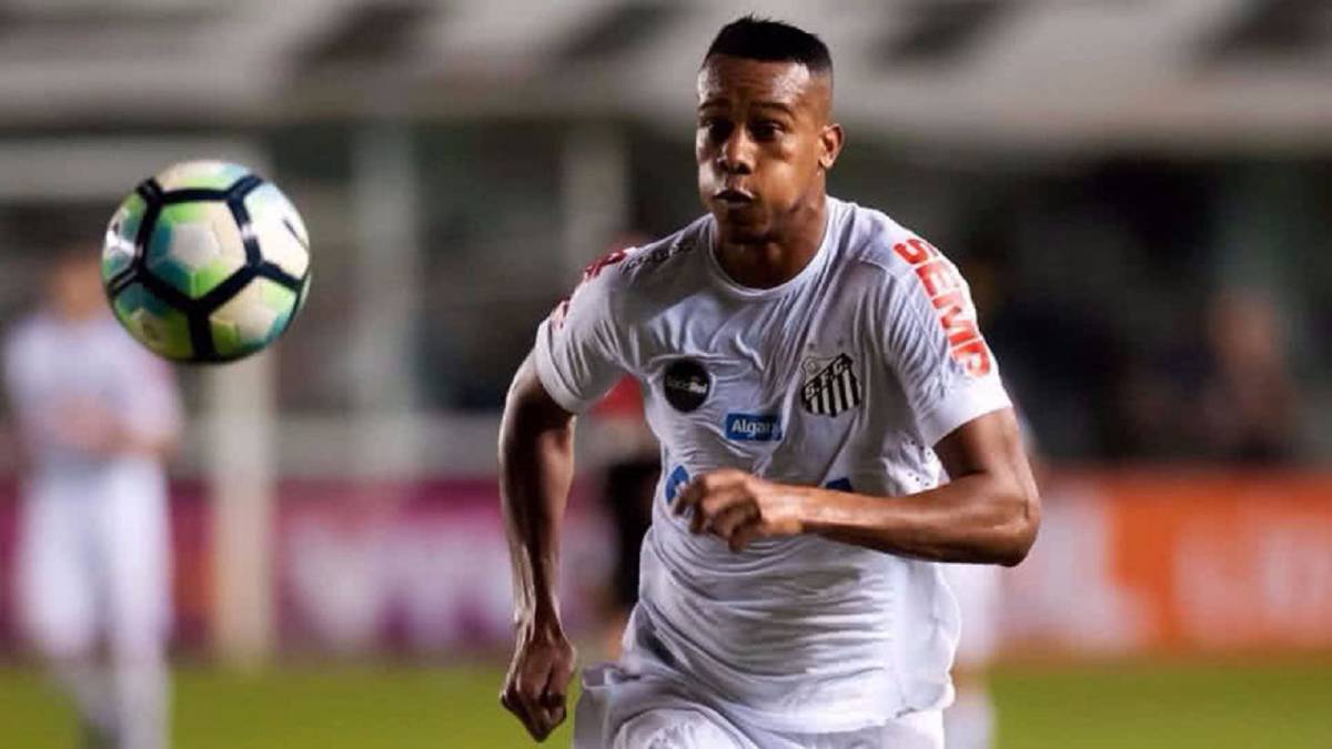 Jonathan Copete podría dejar al Santos de Brasil que es dirigido por el técnico Jorge Sampaoli para liberar el cupo de un jugador extranjero