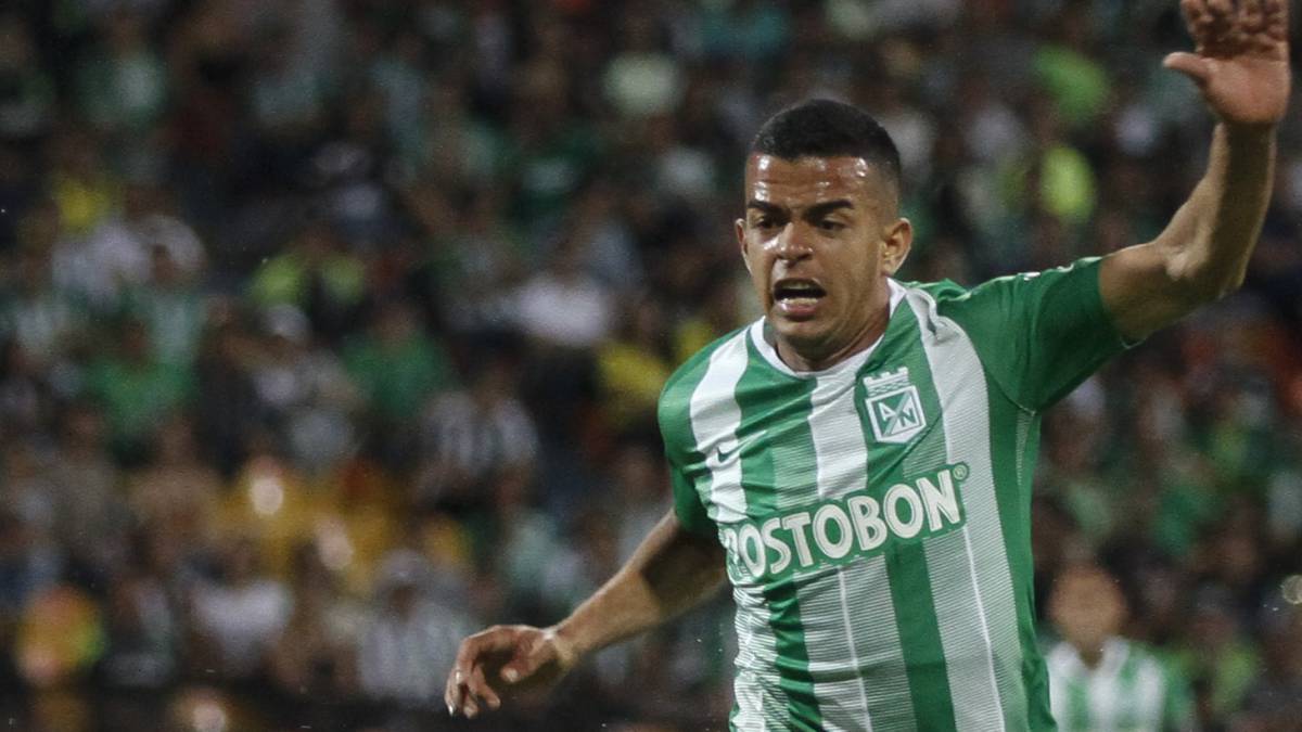 Omar Duarte, quien falló un gol increíble ante Libertad, durante un partido de Nacional en Liga Águila.