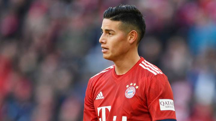 James Rodríguez, quien le interesaría al Arsenal, durante el partido entre Bayern Múnich y Hertha Berlín.