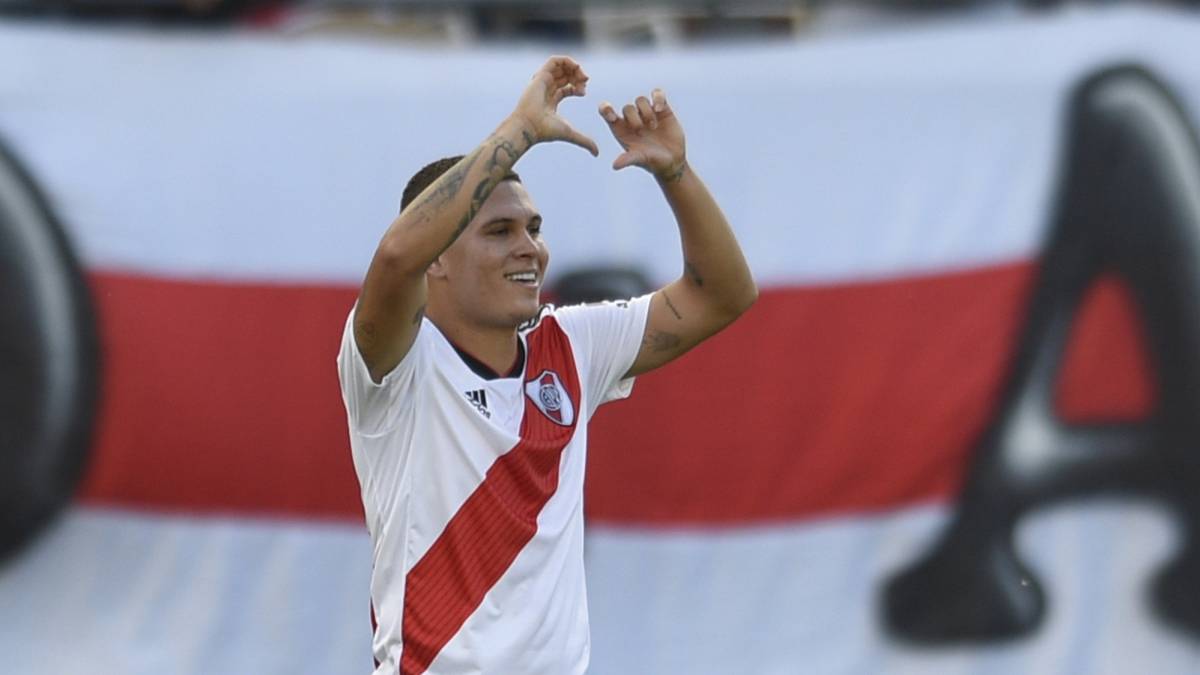 Juan Fernando Quintero está licenciado por RIver Plate para regresar a Colombia por unos asuntos familiares
