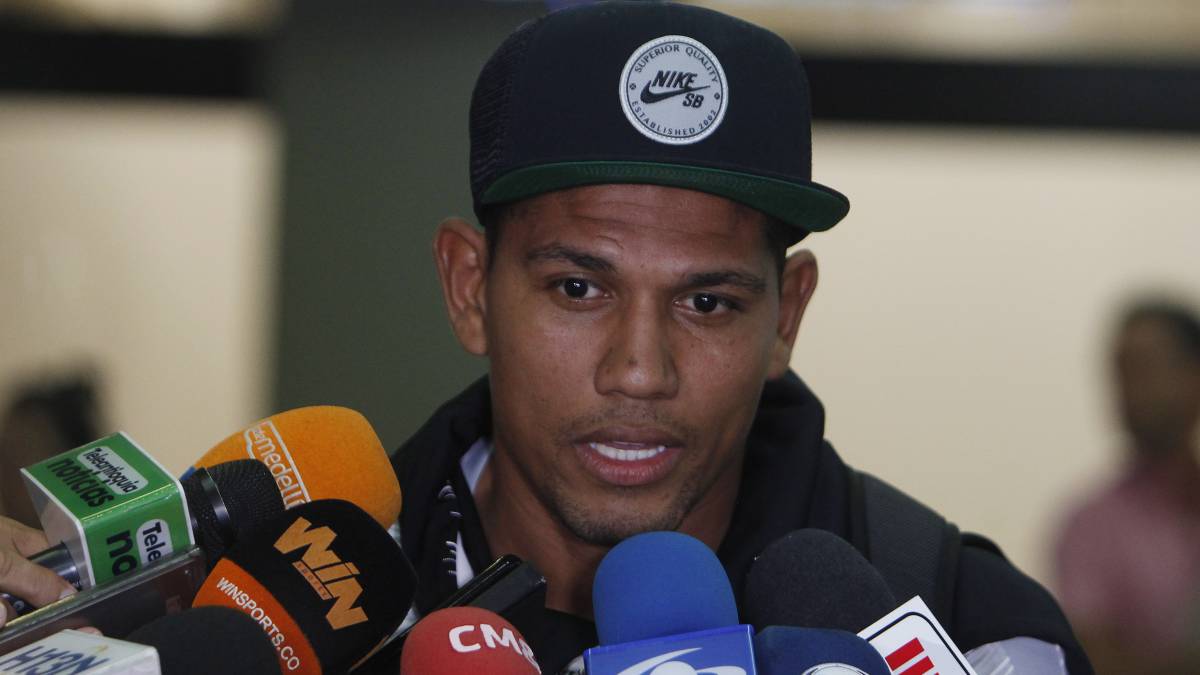 Alex Mejia habla ante los medios de comunicación en Medellín previo al juego ante Nacional por la Copa Libertadores