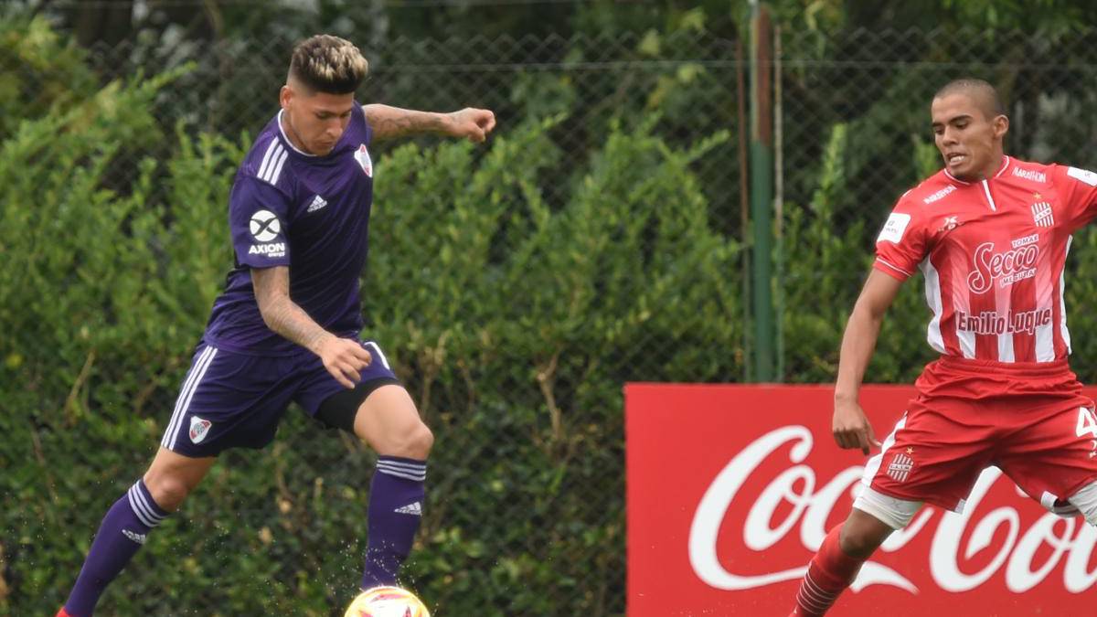 Rafael Carrascal fue convocado por primera vez en River Plate para el partido ante Newell's Old Boys por la Superliga Argentina