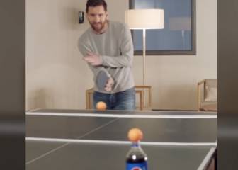 Messi y su lateralidad cruzada: Esta vez jugando tenis de mesa