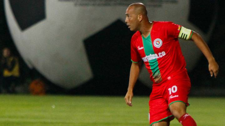 MAyer Candelo deja de ser futbolista y se convierte en director técnico de Cortuluá