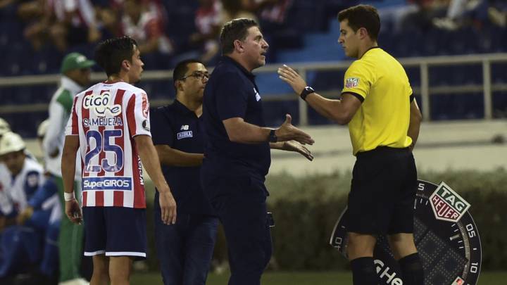 Error en el primer cambio del Junior de Barranquilla frente a Palmeiras por la primera fecha de la Copa Libertadores 2019