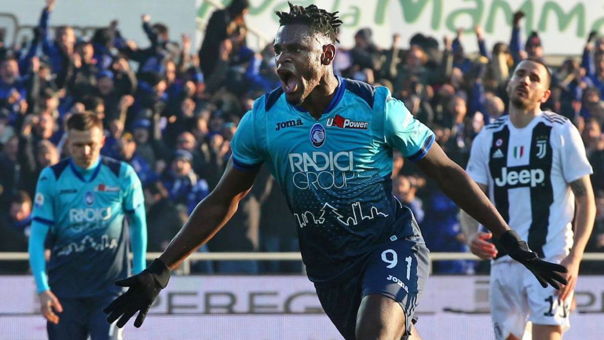 Duván Zapata está cerca de Cristiano ROnaldo en la lucha por ser goleadores de la liga italiana