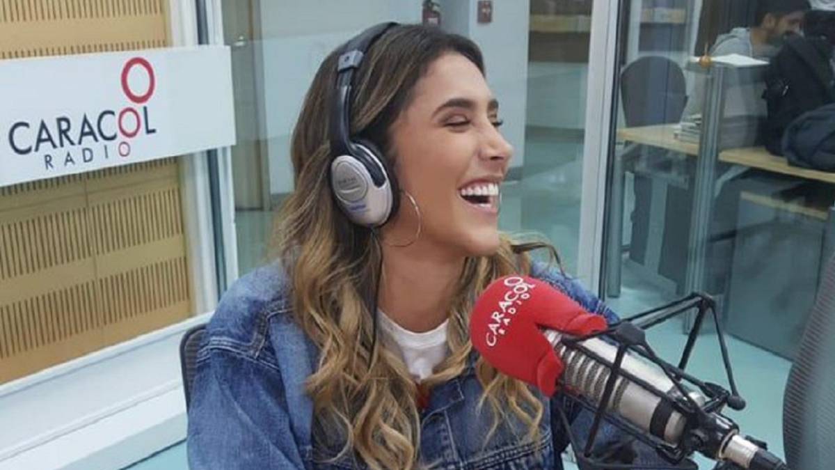 Daniela Ospina, invitada en el Vbar de Caracol Radio.