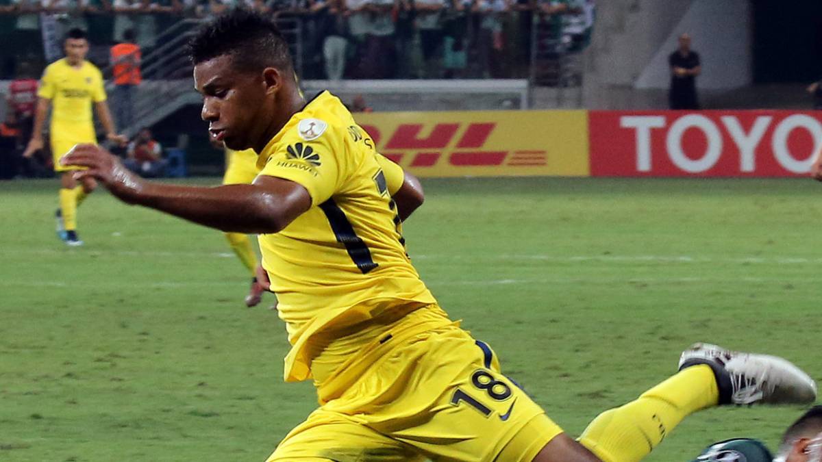 Frank Fabra en un partido de Copa Libertadores