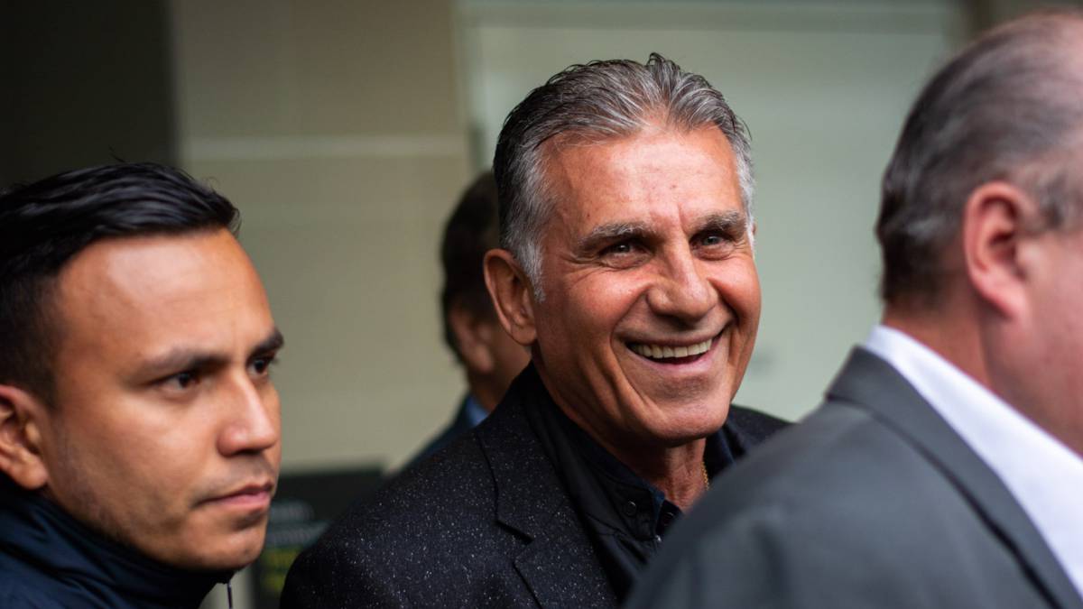 Carlos Queiroz inicia su viaje rumbo a Japón para los amistosos de Selección Colombia.